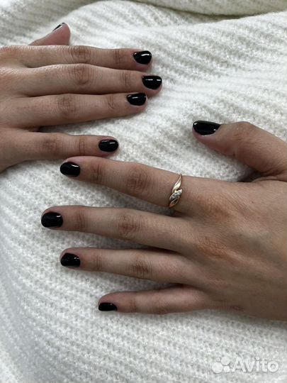 Модель на маникюр