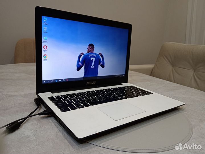 Шустрый ноутбук asus