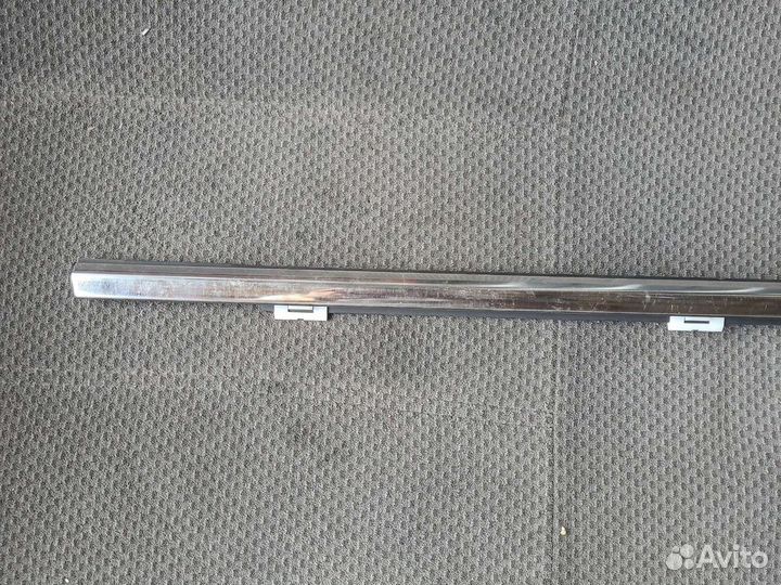 Молдинг стекла двери задней левой kia sportage Ql