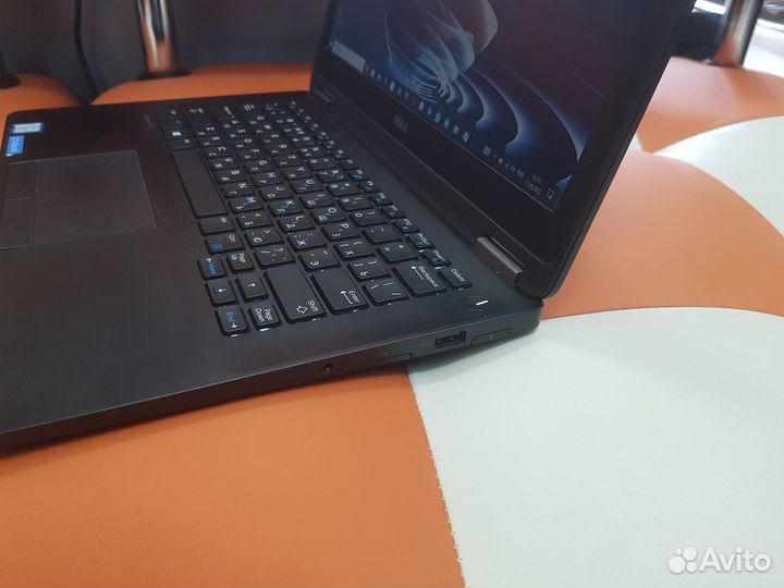 Ноутбук Dell 7270 i5-6300\8Gb\128ssd\HD