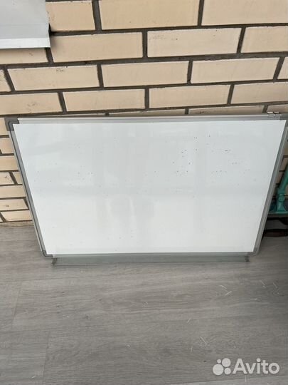 Магнитно маркерная доска