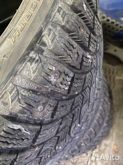 Michelin X-Ice North 215/55 R17