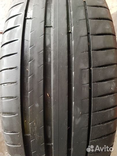 Michelin Pilot Sport 4 245/50 R18