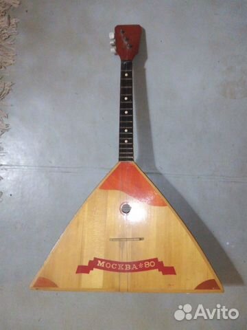 Балалайка с олимпийской символикой