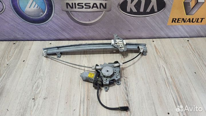 Стеклоподъемник задний Nissan NP300 Лев