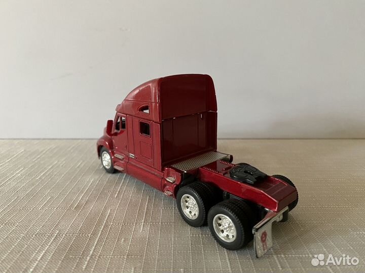 Kenworth t2000 модель 1:66 Kinsmart