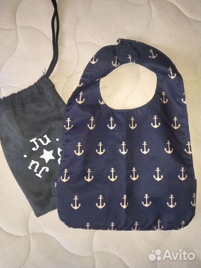 Слюнявчик Ju-Ju-Be Be NeatJujube