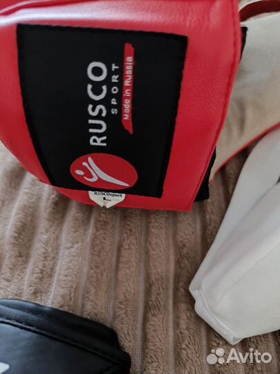 Боксерские перчатки