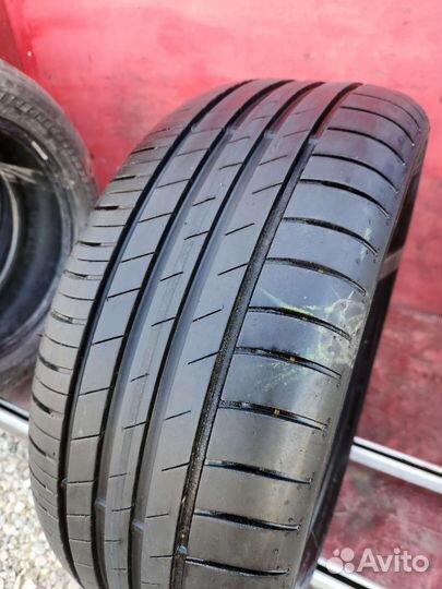Goodyear EfficientGrip Performance 215/55 R16