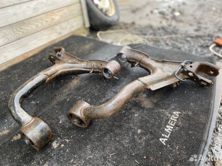 Рычаг подвески верхний задний Land Rover Discovery