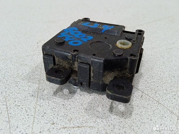 Моторчик заслонки печки 0638001030