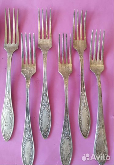 Ложки, вилки и половник из мельхиора