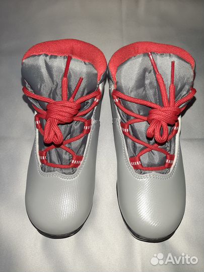 Лыжные ботинки детские р.29-30