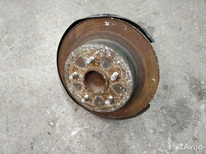 Кулак задний со ступицей Ниссан Теана J32 2WD