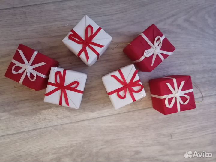 Игрушки новогодние с ёлочкой