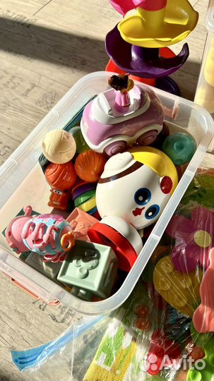 Большое пакет игрушек