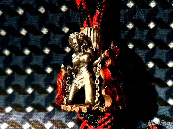 Бусина темляк брелок складной нож шибари ведьма