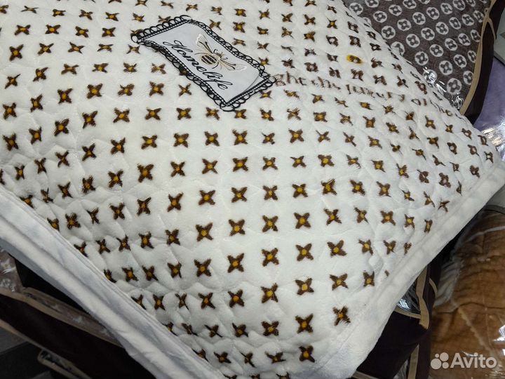 Покрывало Луи Витон Велюр