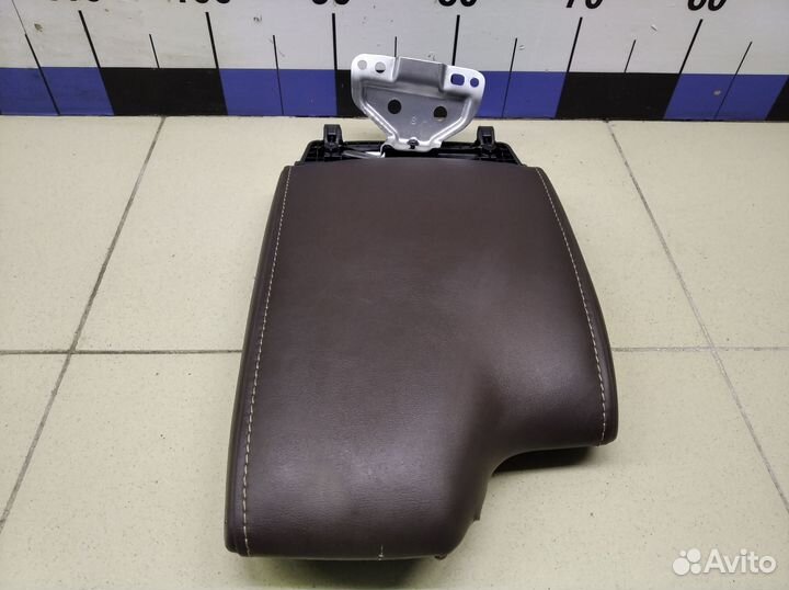 Подлокотник Fortuner 2015