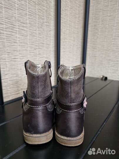 Ботинки демисезонные для девочки 22 размер