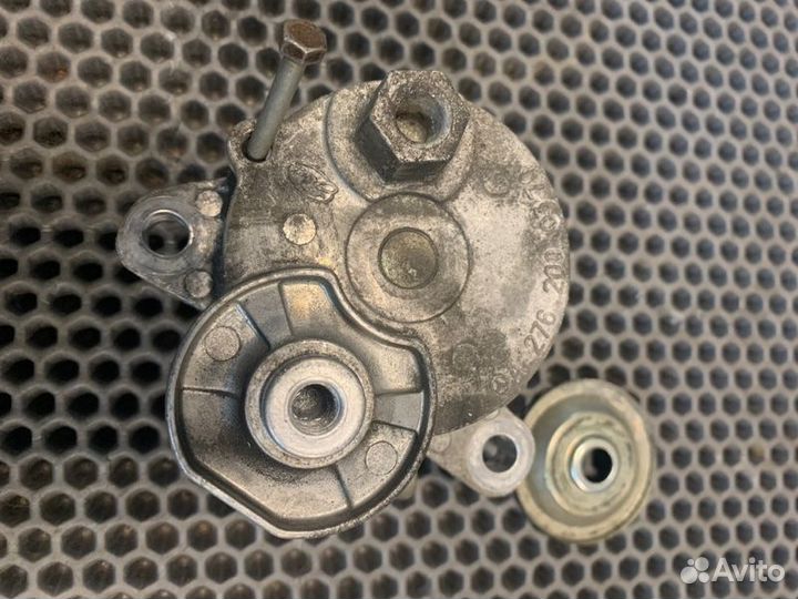 Натяжитель ремня Mercedes-Benz C-Class W205 M276