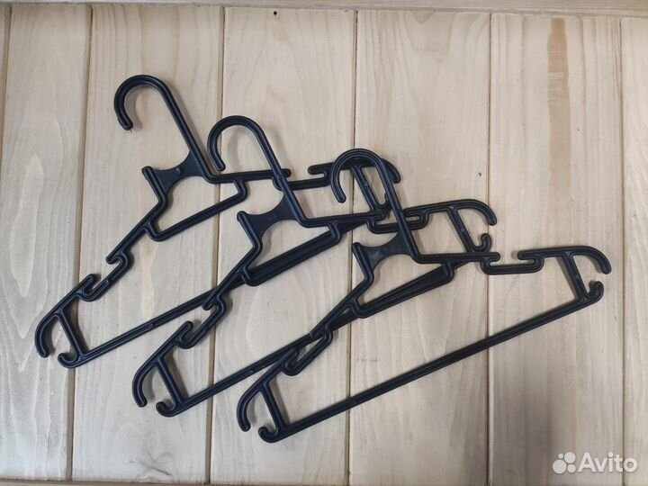 Вешалки плечики (деревянные, пластиковые, детские