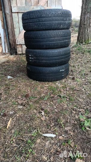 Bfgoodrich Traction T/A 215/65 R16