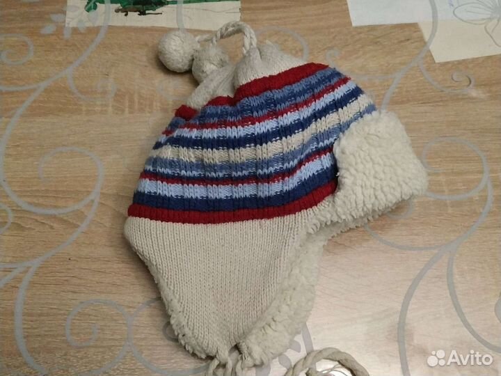 Бесплатно. шапки разные. Бесплатно