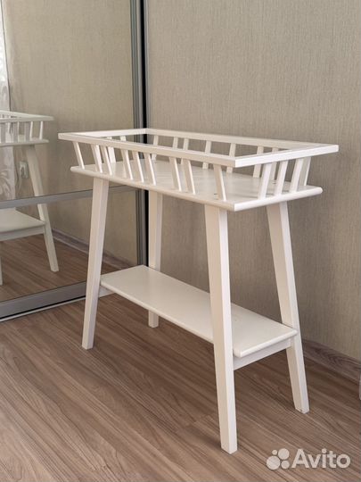 Пьедестал для цветов IKEA белый