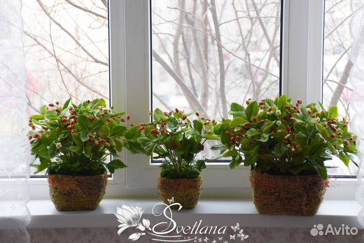 Земляника из глины