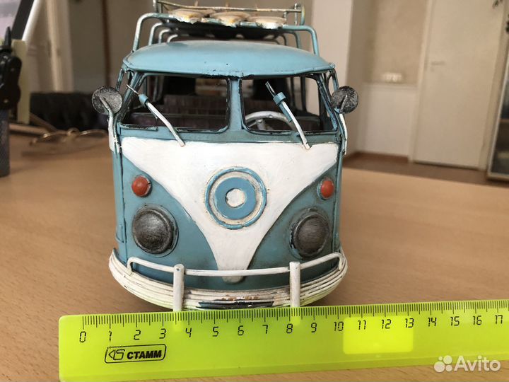 Коллекционная модель-автобус из металла