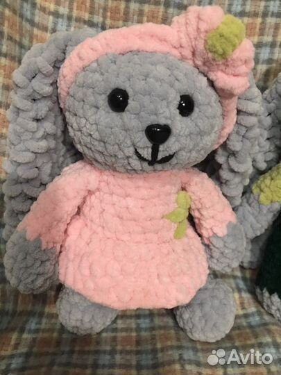 Зайки - мягкие игрушки