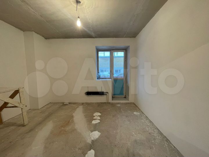 2-к. квартира, 77,9 м², 1/9 эт.