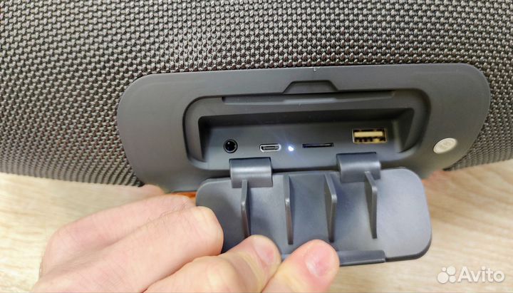 Блютуз колонка jbl