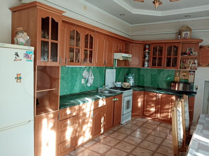 Коттедж 189 м² на участке 12 сот.