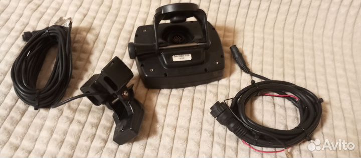 Эхолот Garmin fishfinder 140