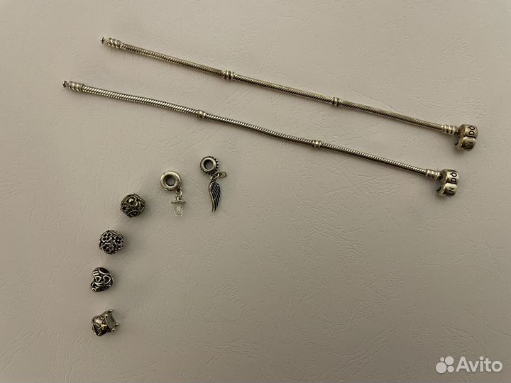 Браслет и шармы Pandora