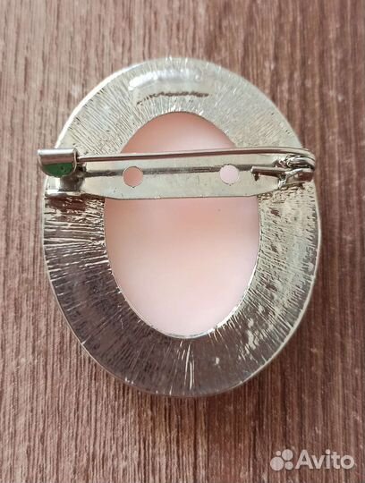 Камея брошь