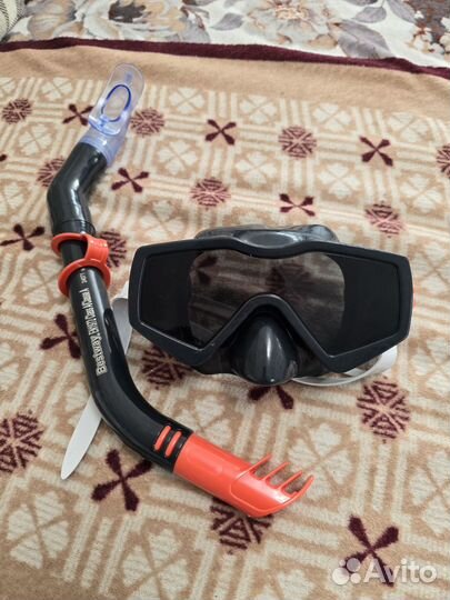 Маска для подводного плавания с трубкой