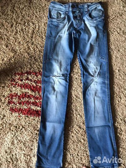 Джинсы