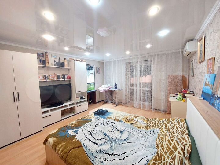 3-к. квартира, 106 м², 2/10 эт.