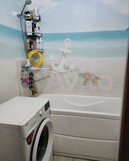 4-к. квартира, 72 м², 1/10 эт.