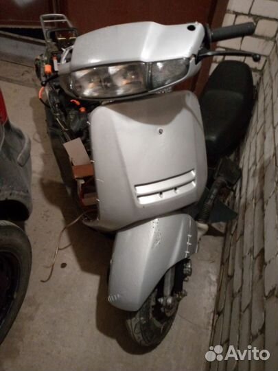 Honda lead 50 целиком на запчасти. Бронь