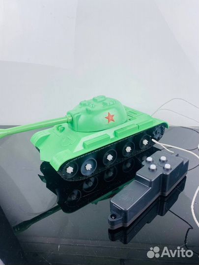 Танк на пульте управления