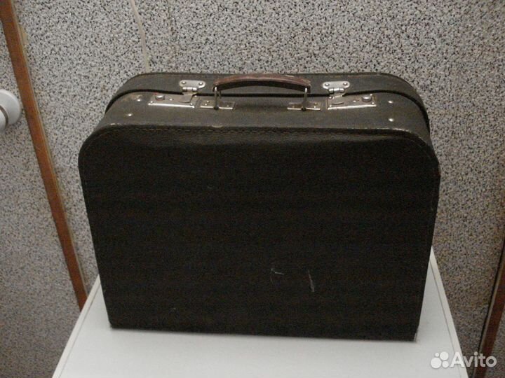 Швейная машина Волга