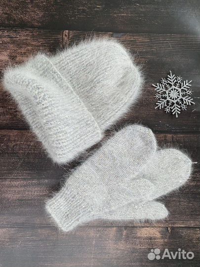 Комплект шапка и варежки ангора с пайетками