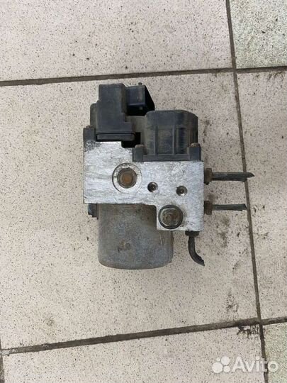 Блок abs nissan primera p11