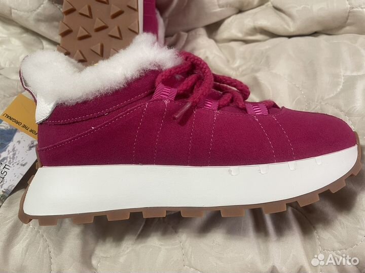 Кроссовки зимние женские