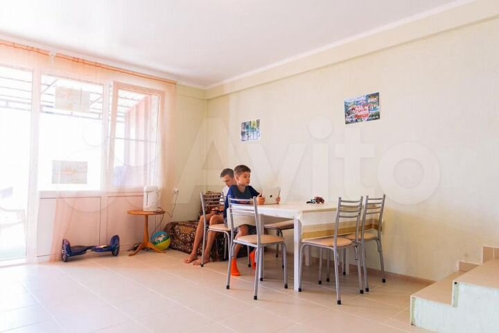 Таунхаус 204 м² на участке 2 сот.