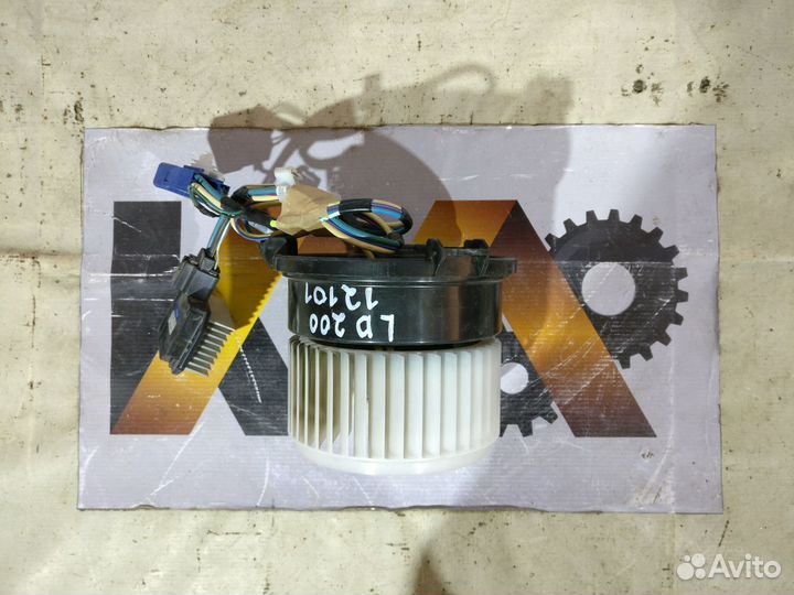 Лэнд Крузер 200 2007- Моторчик печки задний 12101